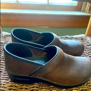 Dansko Clogs Professional Antique Brown/Blk size 9 woman’s